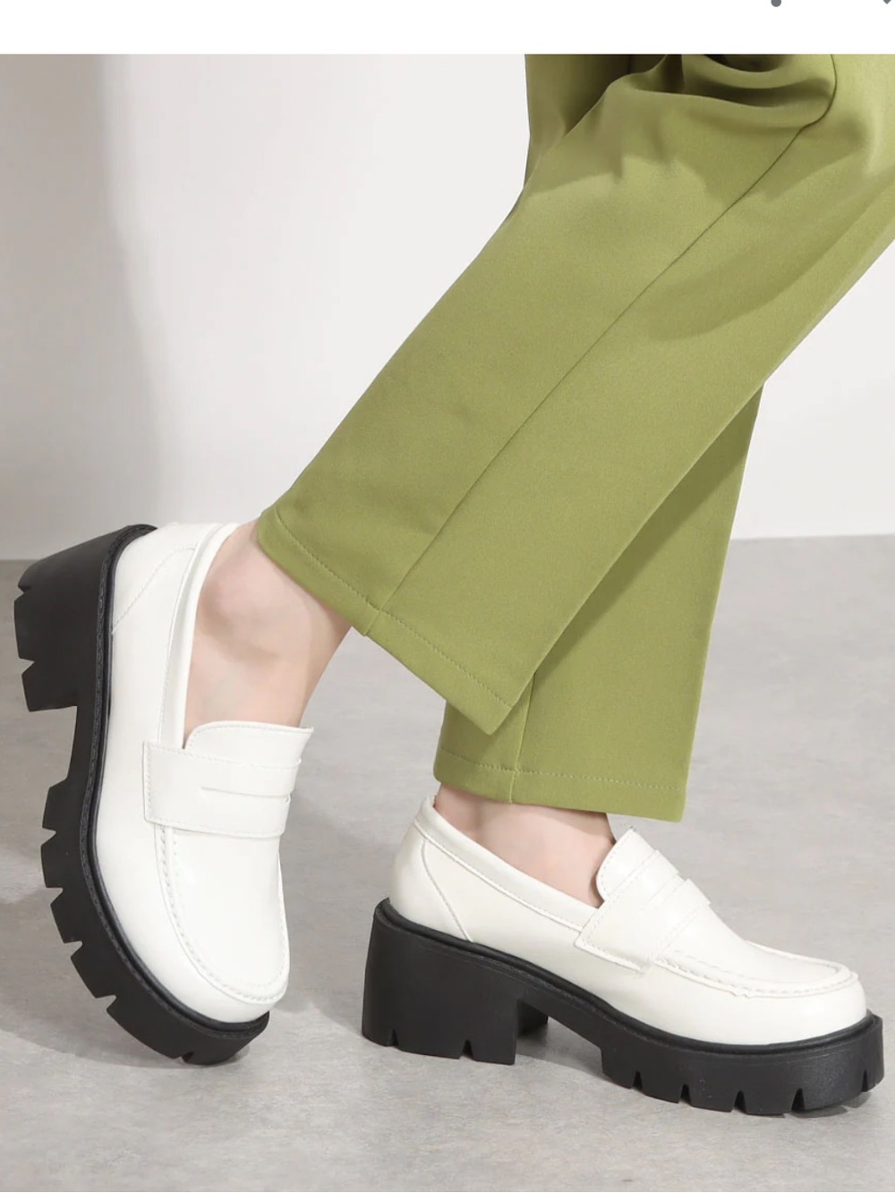 STEVE MADDEN Chunky Loafers White & Black Contrast Block Heel Lug Sole Size 9